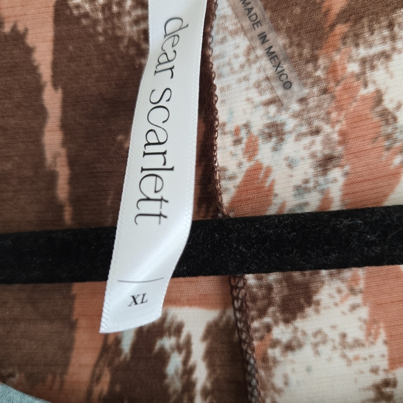 Dear Scarlett Women's Multicolor Abstract Print Top - Picture 2 of 5